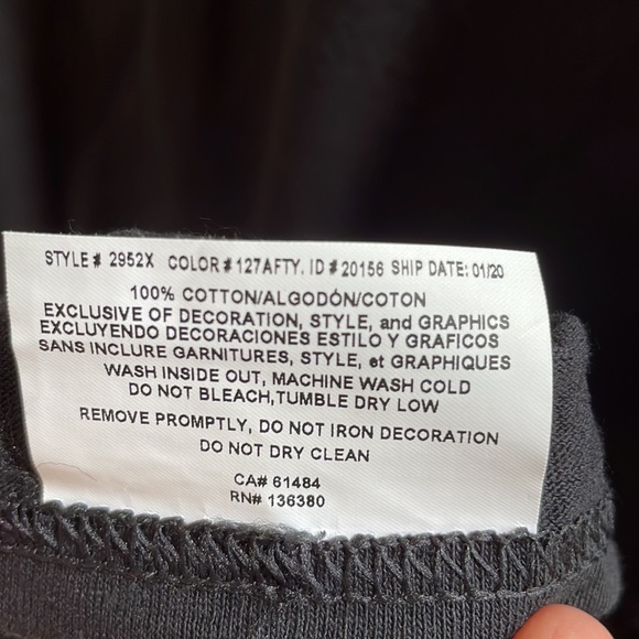 NWT NFL Carolina Panthers Men’s T-shirt - Picture 7 of 7